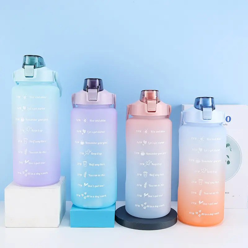 【2000ml】Warna kecerunan baharu berkapasiti besar air beku straw botol sukan luar mudah alih